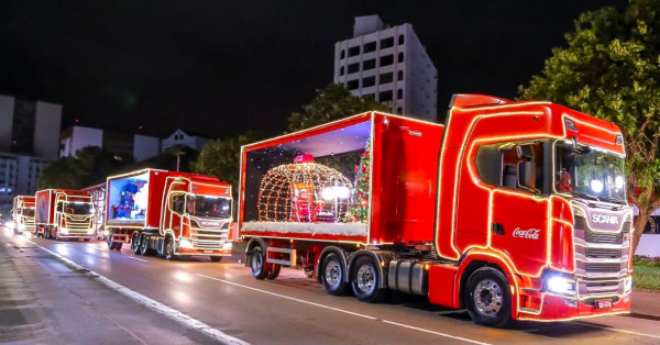 Caravana de Natal da Coca-Cola volta a encantar São José no dia 17 de dezembro